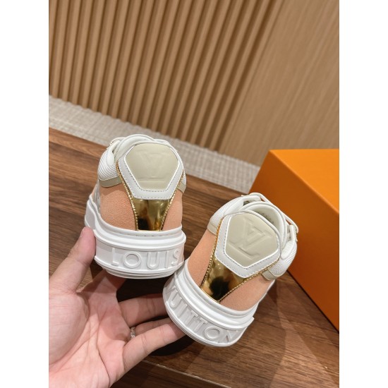 LV SNEAKERS