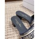 slippers slippers