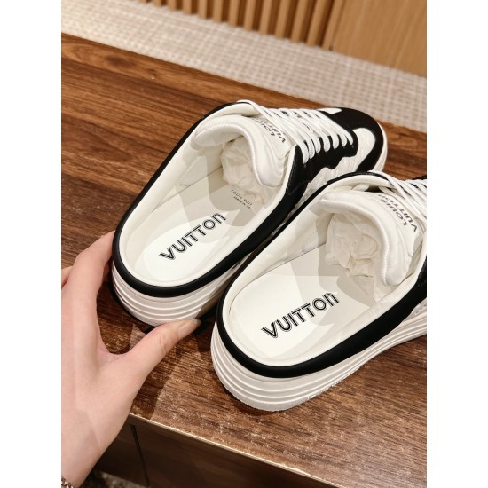 LV SNEAKERS