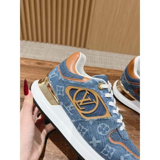 LV SNEAKERS