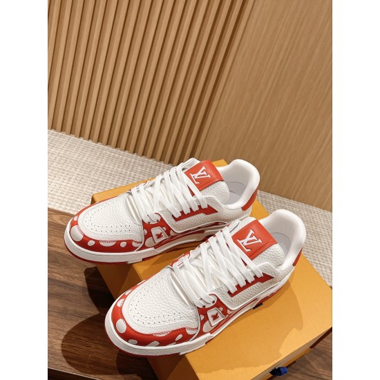LV SNEAKERS