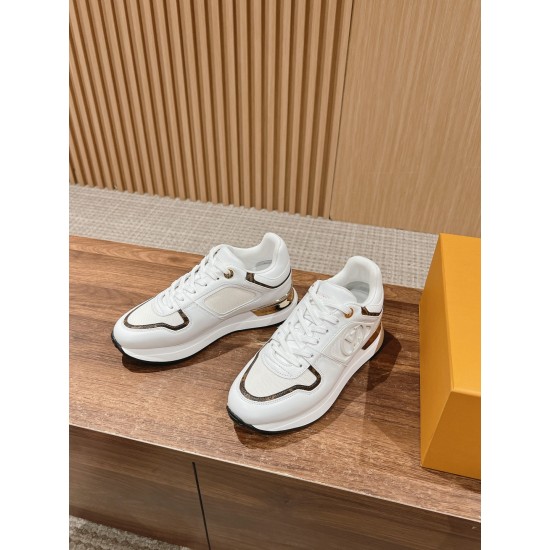 LV SNEAKERS