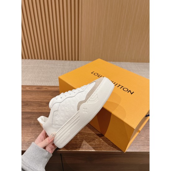 LV SNEAKERS