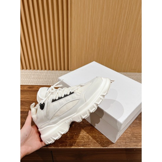 sneakers sneakers