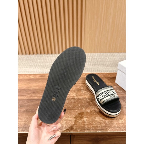 slippers slippers