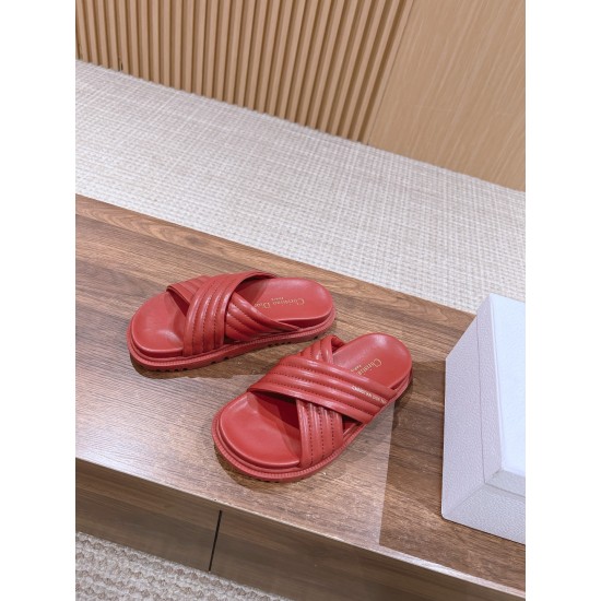 slippers 