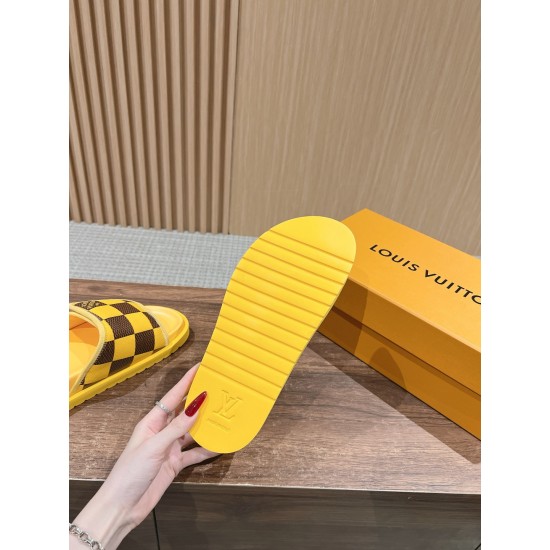 LV SLIPPERS