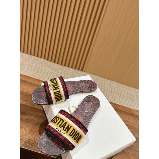 slippers slippers