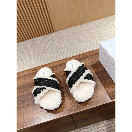 slippers 