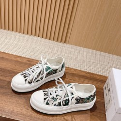 Embroidered Canvas Shoes