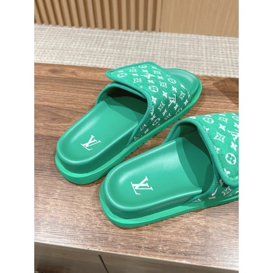 LV SLIPPERS