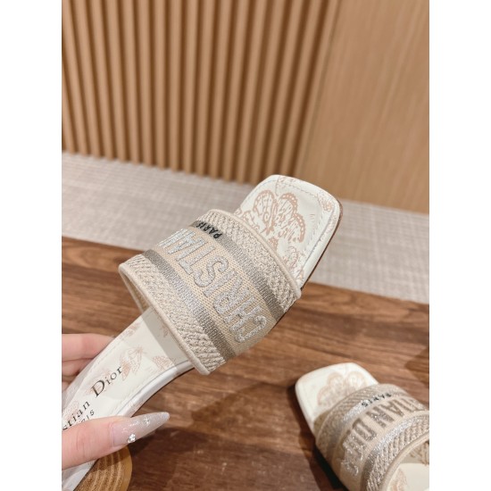 slippers slippers