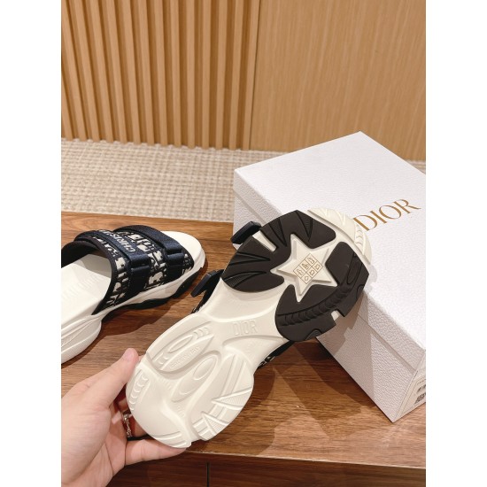 slippers slippers