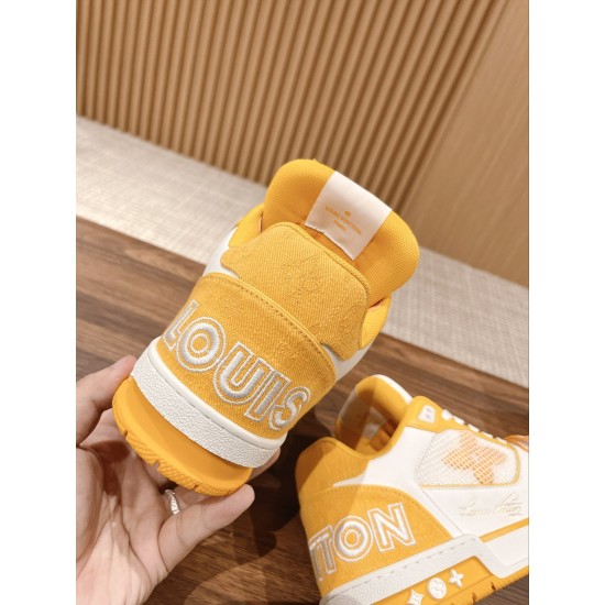 LV SNEAKERS