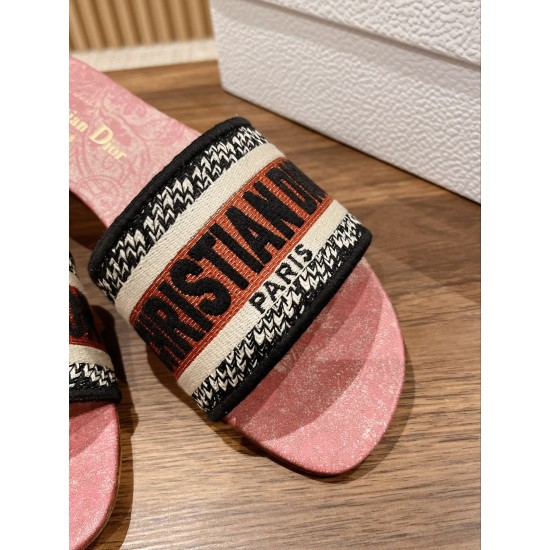 slippers slippers
