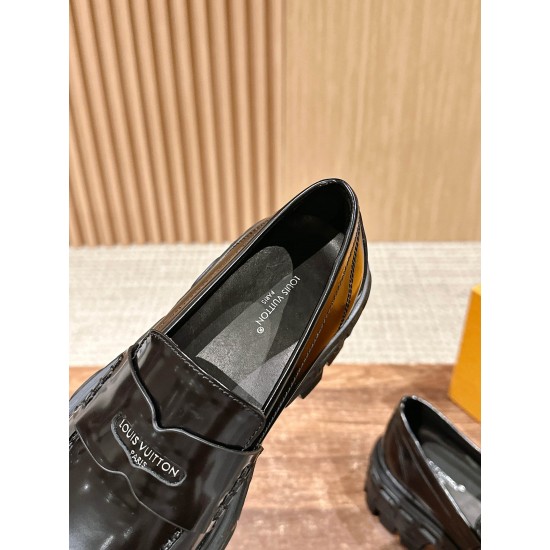 LV Sneakers