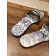 slippers slippers