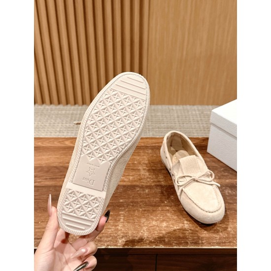 open-toed shoe open-toed shoe