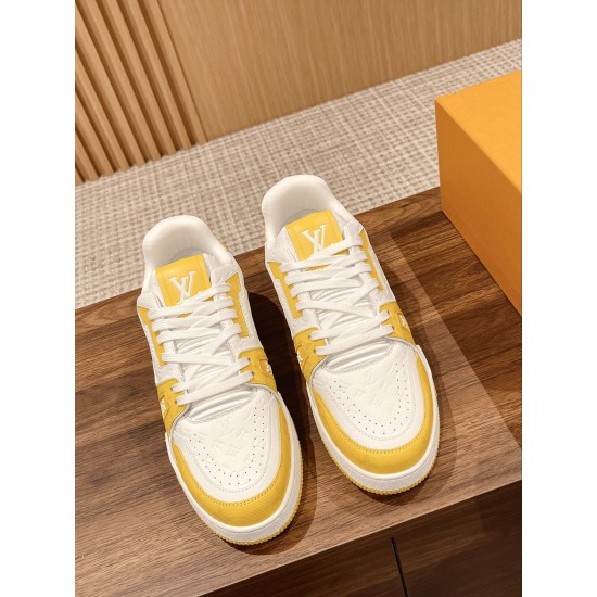 LV SNEAKERS