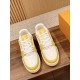 LV SNEAKERS