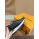 LV SNEAKERS