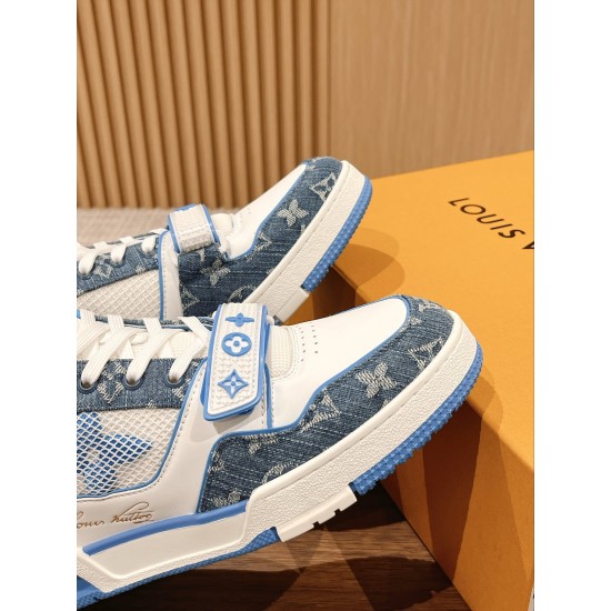 LV SNEAKERS