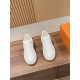 LV SNEAKERS