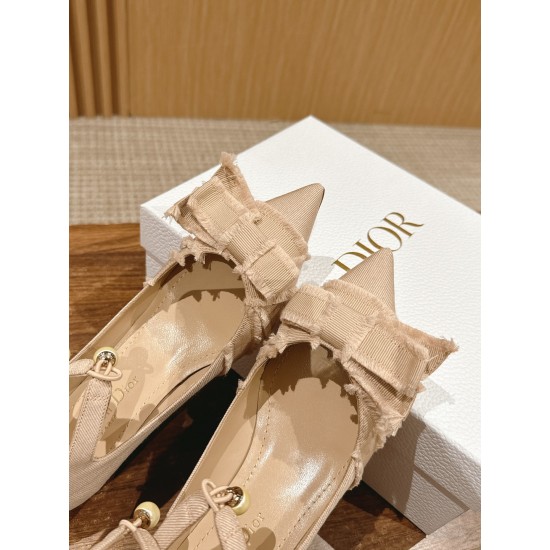 ADIORABLE high heels