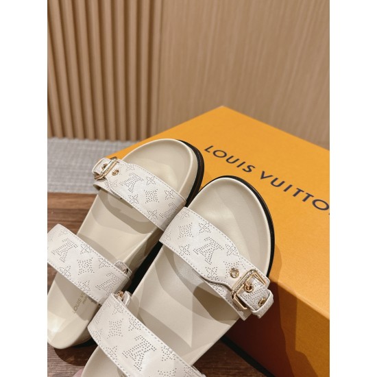 LV SLIPPERS