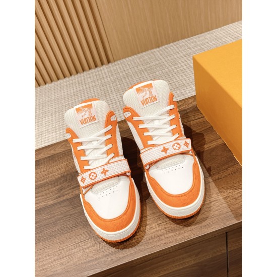 LV SNEAKERS