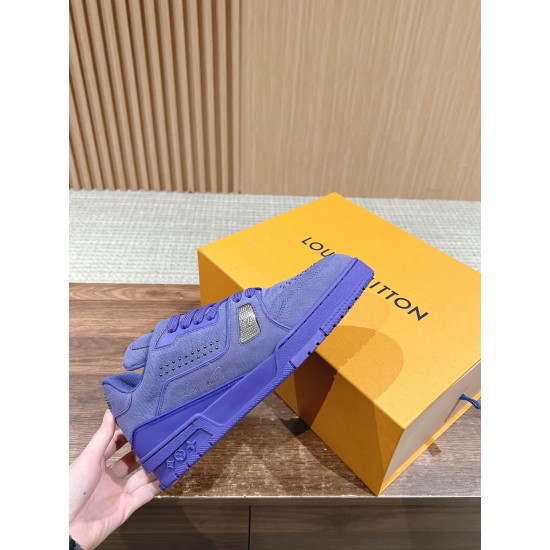 LV SNEAKERS