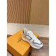 LV SNEAKERS