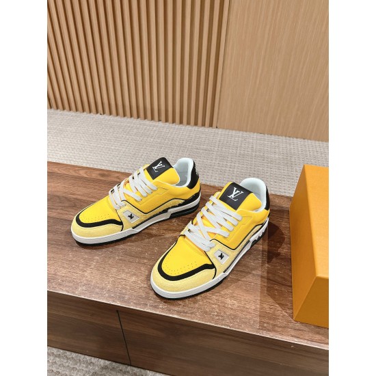 LV SNEAKERS