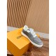 LV SNEAKERS