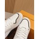 LV SNEAKERS