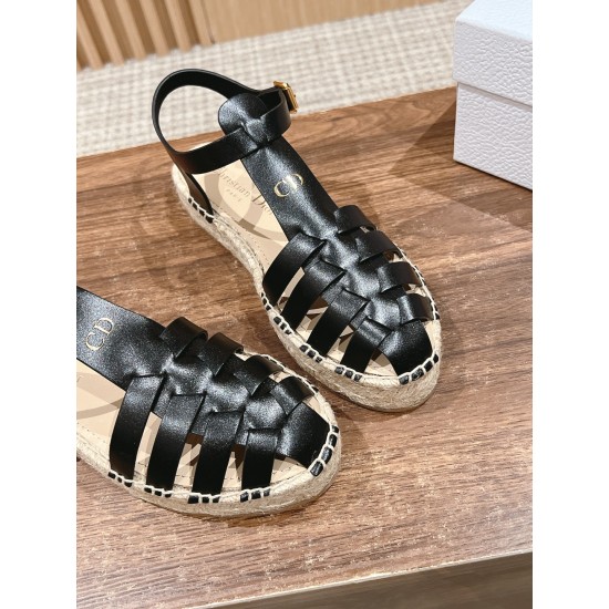 Grass Knit Piggie Shoes