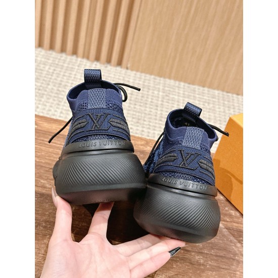 LV SNEAKERS