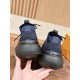 LV SNEAKERS