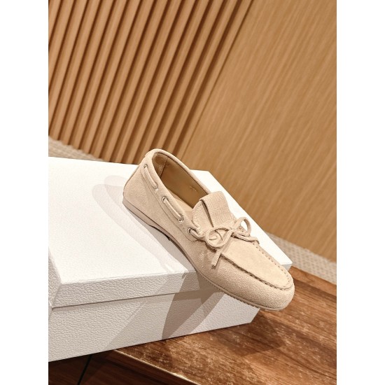open-toed shoe open-toed shoe