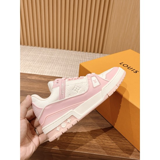 LV SNEAKERS