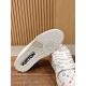 LV SNEAKERS