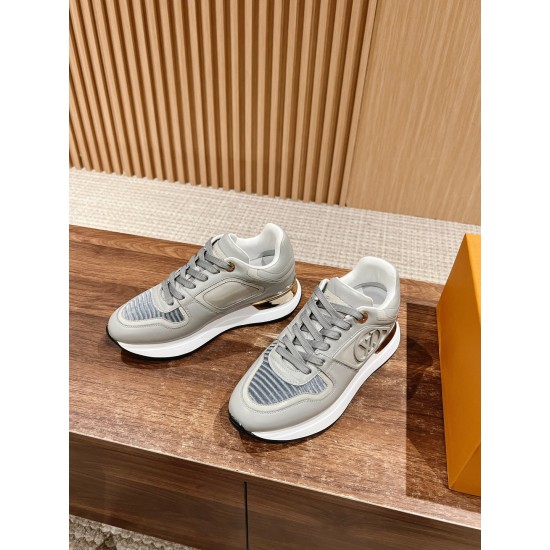 LV SNEAKERS