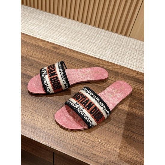 slippers slippers