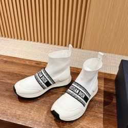 sock shoes