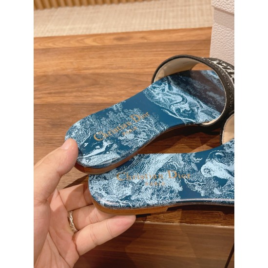 slippers slippers