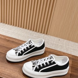 Embroidered Canvas Shoes