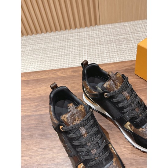 LV SNEAKERS