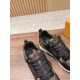 LV SNEAKERS