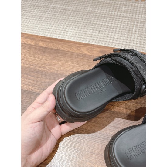 slippers slippers