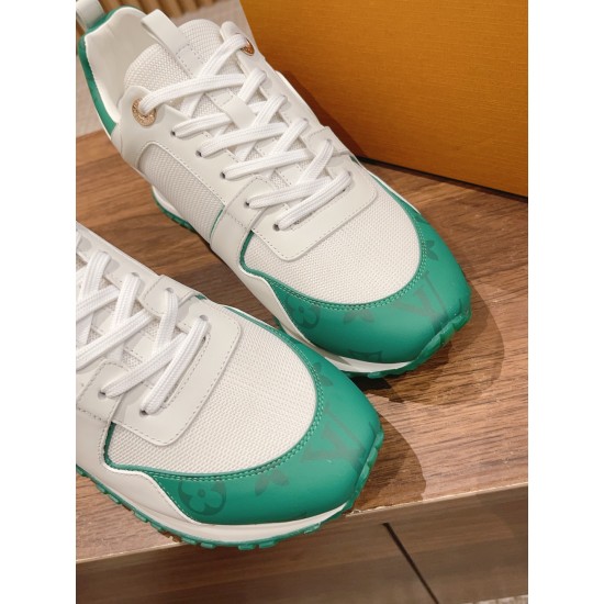 LV SNEAKERS